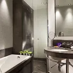 Le A Hotel