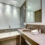 Le A Hotel