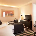 Otel Le A Paris
