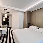 Le A Otel