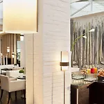 Le A Hotel Parigi