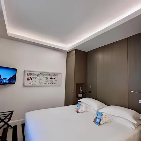 Le A 4* Parigi