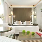 Hotel Le A