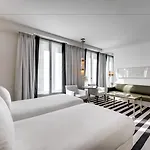 Le A Hotel
